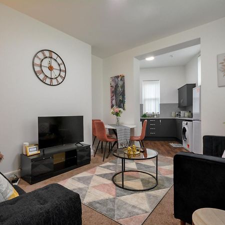 Stylish Suite With Free Parking 曼彻斯特 外观 照片