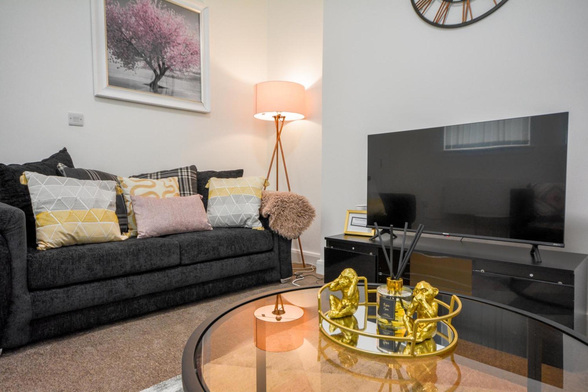 Stylish Suite With Free Parking 曼彻斯特 外观 照片