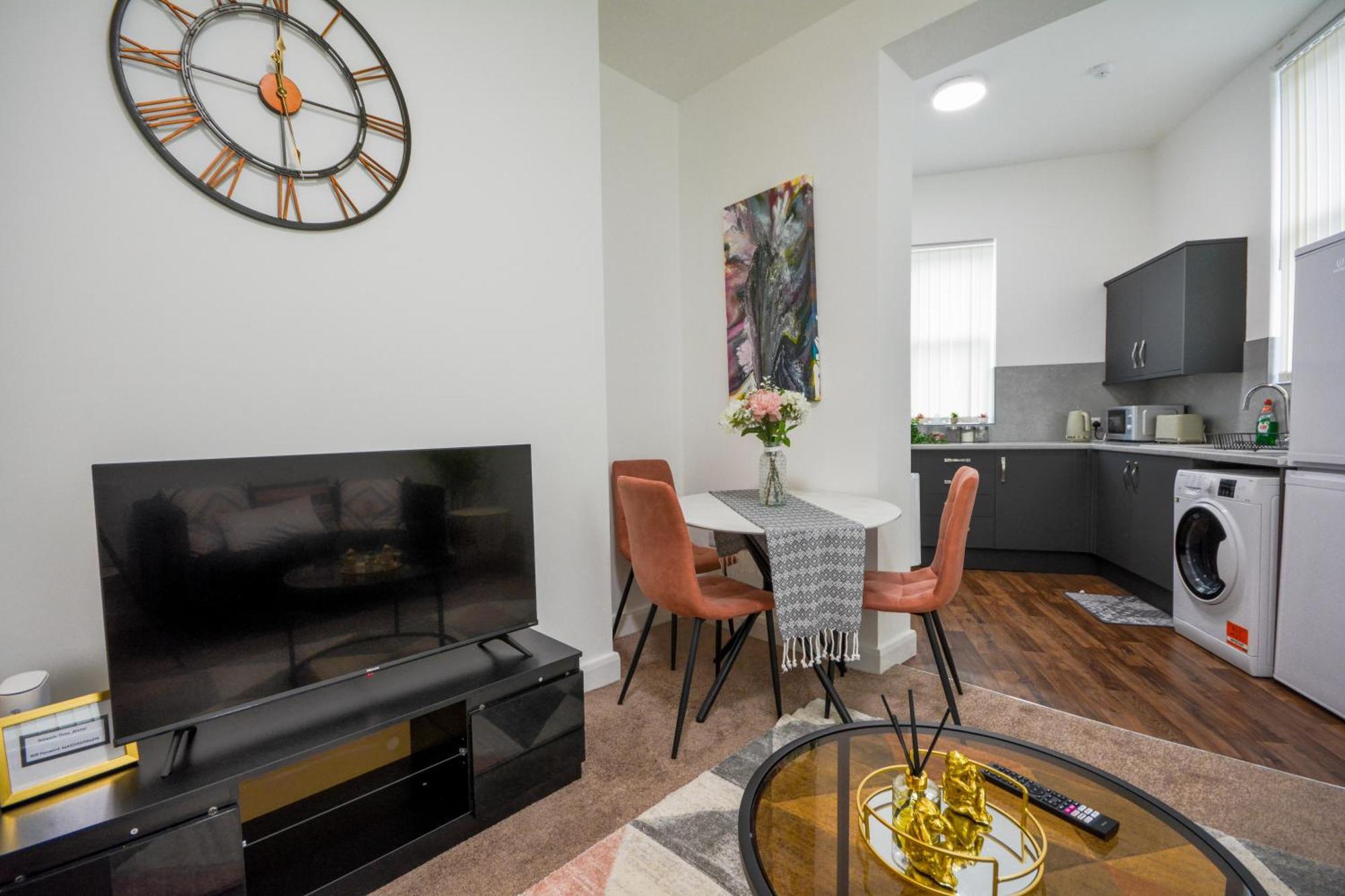 Stylish Suite With Free Parking 曼彻斯特 外观 照片
